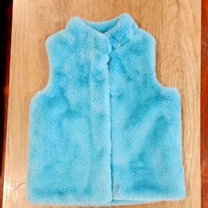 Cozy Blue Kids' Faux Fur Vest size 6